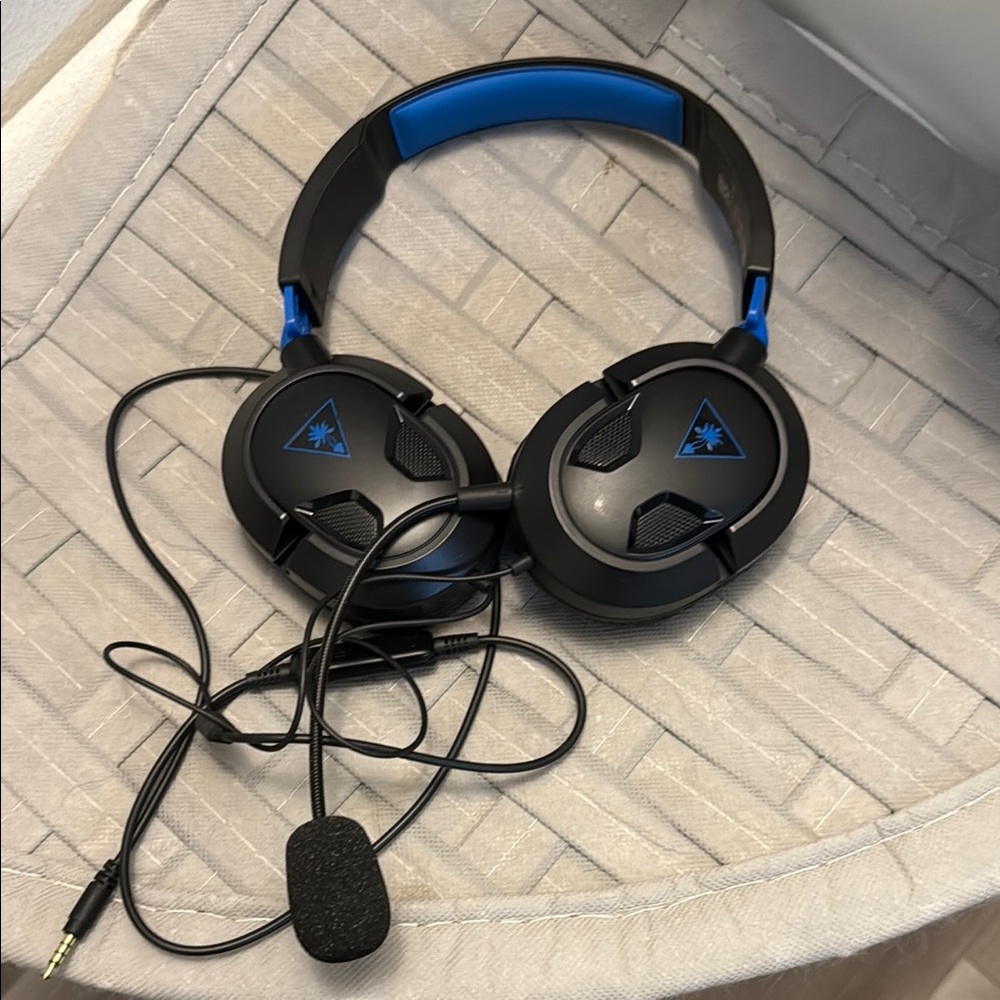 Black and Blue Gaming Headset